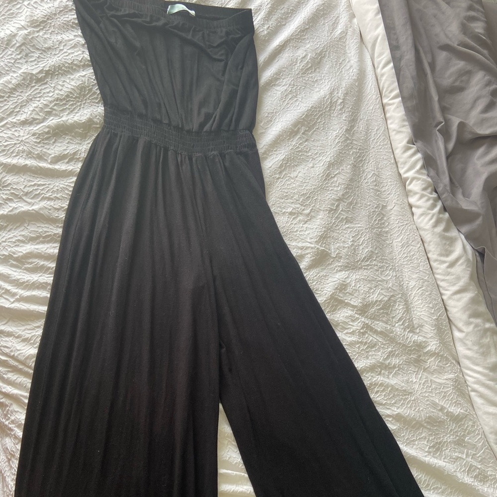 Chatoyant Black Rayon Strapless Romper